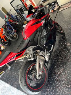 2011 honda CBR 600rr