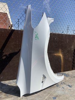 Right fender Tesla Model Y 2020-24