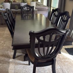 Walnut Dining Set For 6 Used For Less Than 2 Years