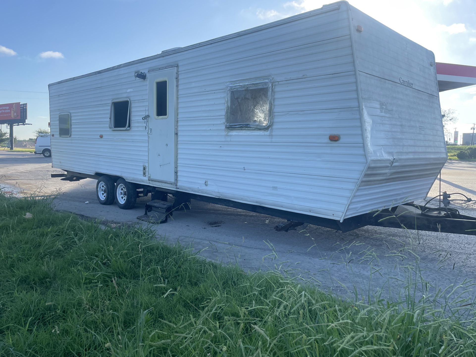 2005 Gulfport Cavalier 30ft Camper
