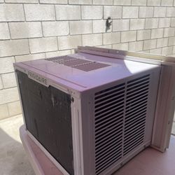 Frigidaire Ac Unit 12,000 BTU 