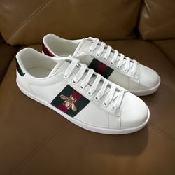 Gucci bee shoes, brand new size 44