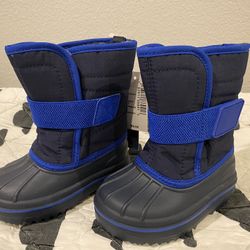 Brand New Infant Snow Boots