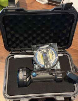 Olight Marauder Mini 2 LED Flashlight – 7,000 Lumens Spotlight/Floodlight – Rechargeable – New in Case