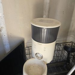 Automatic Pet Feeder