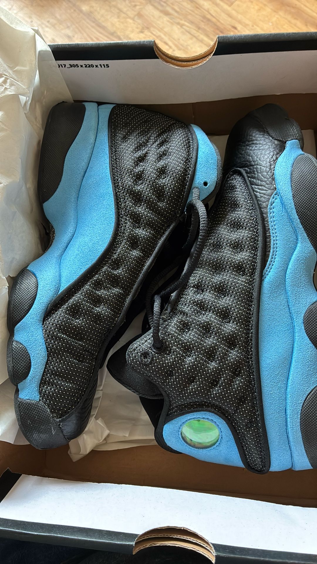 AIR JORDAN 13 RETRO(GS)- SIZE 6.5y-black And University Blue