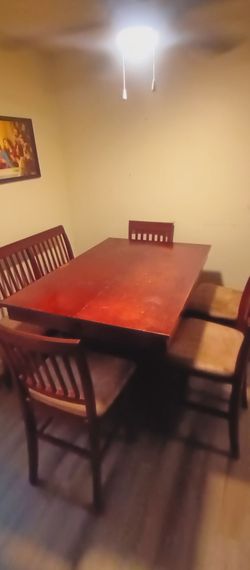 dinning table 4 chairs 1 bench