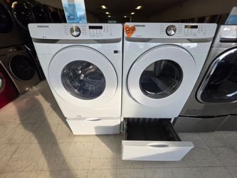 Samsung & kenmore  pedestal set used