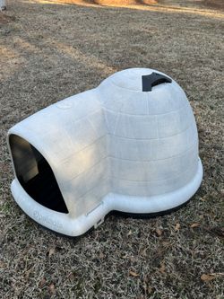 Indigo XL Doghouse