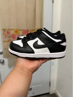 Nike Panda Dunks
