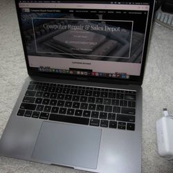 2017 Apple Macbook Pro 13" laptop (contact info removed) 16GB 256G Flash Sequoia - $349 (Schererville IN)