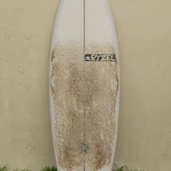 Pyzel Whitw Tiger 39.2l