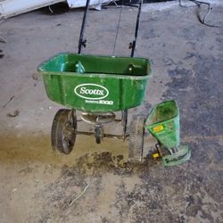 Two Spreaders