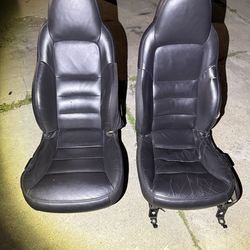 C6 Corvette seats