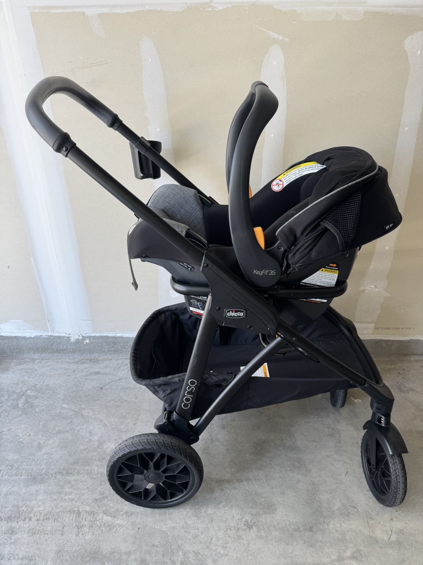 Chicco Corso Primo Travel System