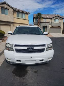 For parts- 08 Chevy suburban
