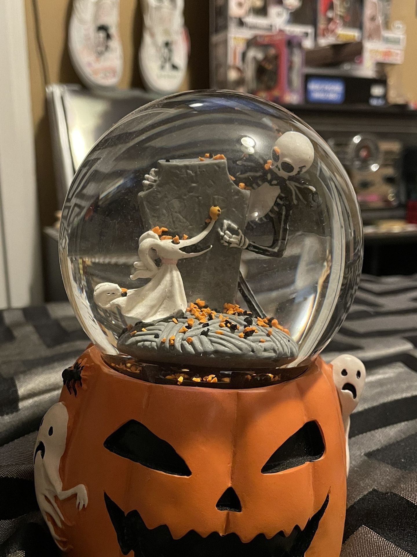 The Nightmare Before Christmas Snow Globe