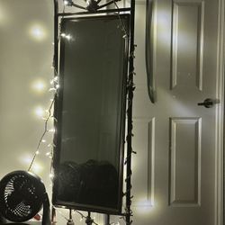 Vintage Mirror with Fairy lights And Movable Stand