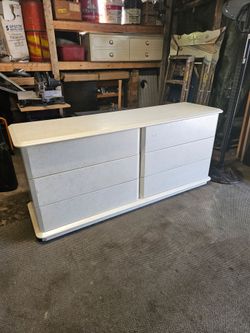 1980s  Lane dresser