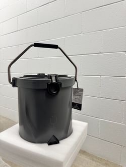 BRUMATE BACKTAP 3 GALLON GREY BRAND NEW W TAGS