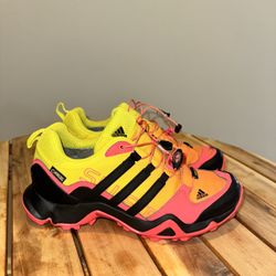 👟 Adidas Terrex Gore-Tex Trail Shoes – Women’s Size 7