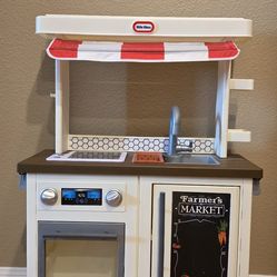 Little tikes kitchen