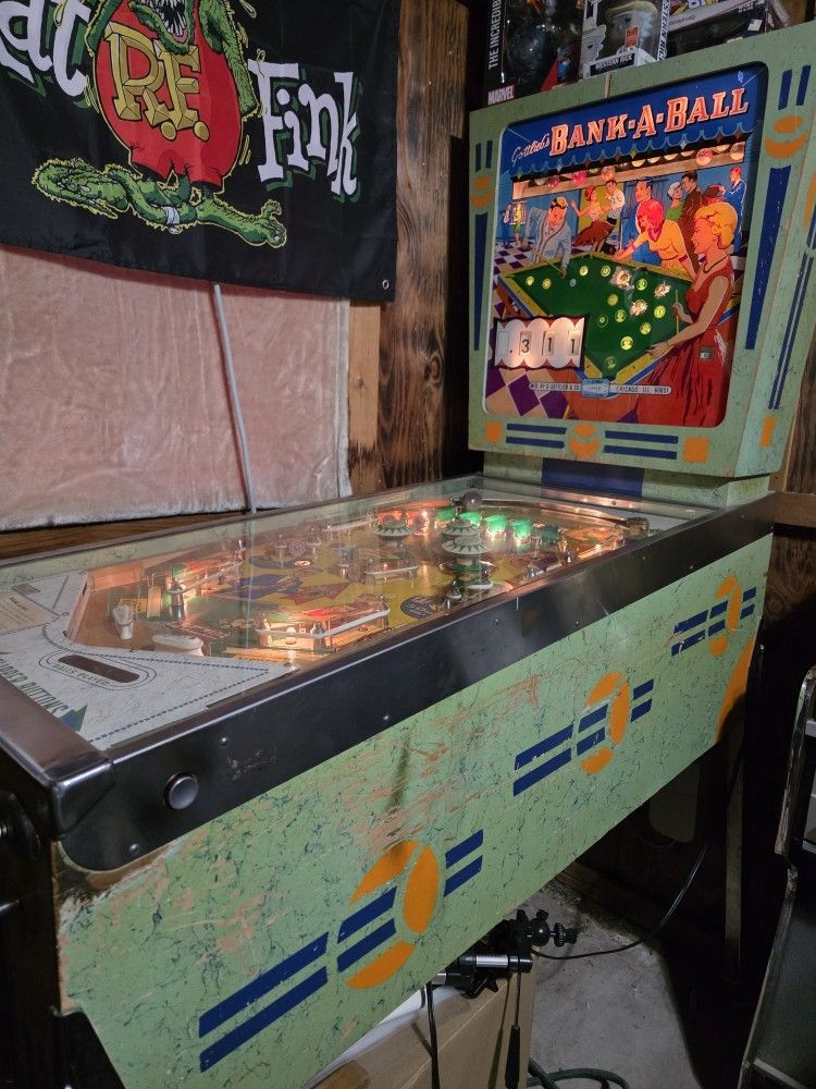 1965 Gottlieb Pinball Machine Bank A Ball