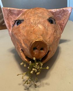 PAPER MACHE HANGING PIG HEAD