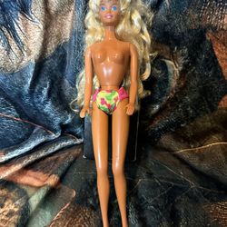 Vintage 1966 Barbie Doll
