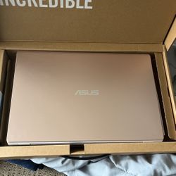 ASUS E410MA 14" Laptop Computer Intel Celeron N4020 1.1GHz Processor; 4GB DDR4 Onboard RAM; 64GB eMMC Storage; Intel UHD Graphics 600