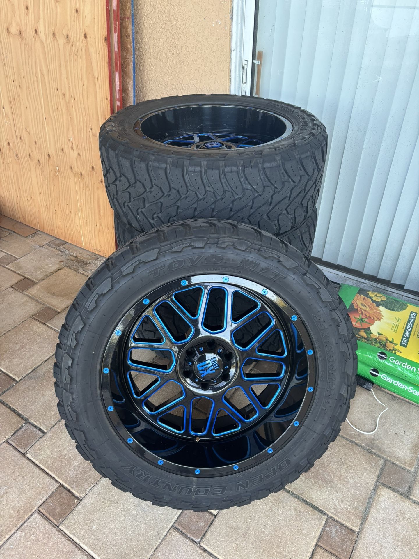 6x135 XD Series wheels And Toyo tires