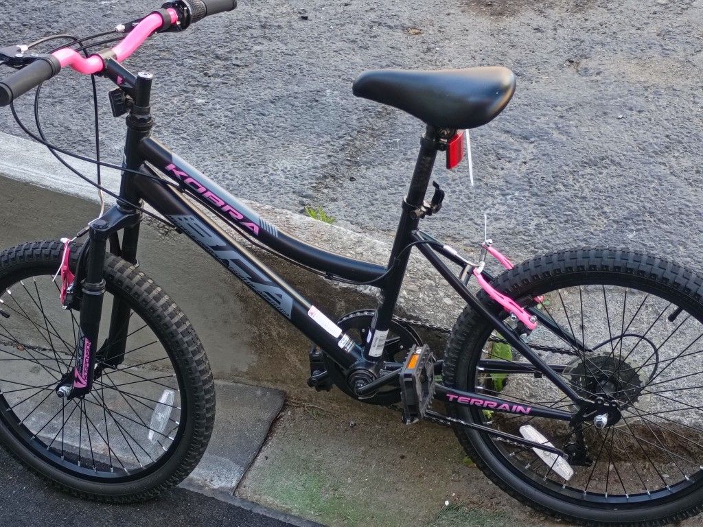 20" KOBRA GIRLS MOUNTAIN BIKE