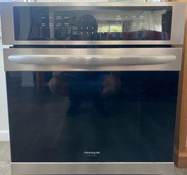 Fridgidaire Gallery Wall Electric Oven