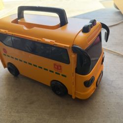 School Bus And Accessories (Calico Critters)