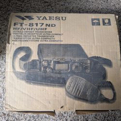 Yaesu FT-817ND Box and Accessories 