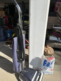 Sanitary, Heavy Duty 840 W Back In Cleaner