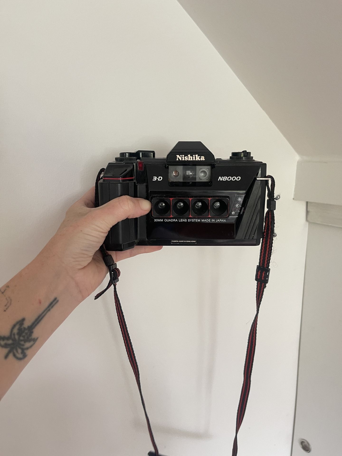 Nishika N8000