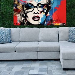 (Free Delivery 🚚) Gray Ashley Furniture 3-Piece Sectional Couch w/Chaise