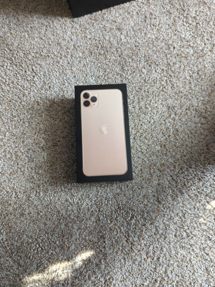 iPhone 11 Pro Max Box