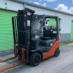 Toyota Forklifts 