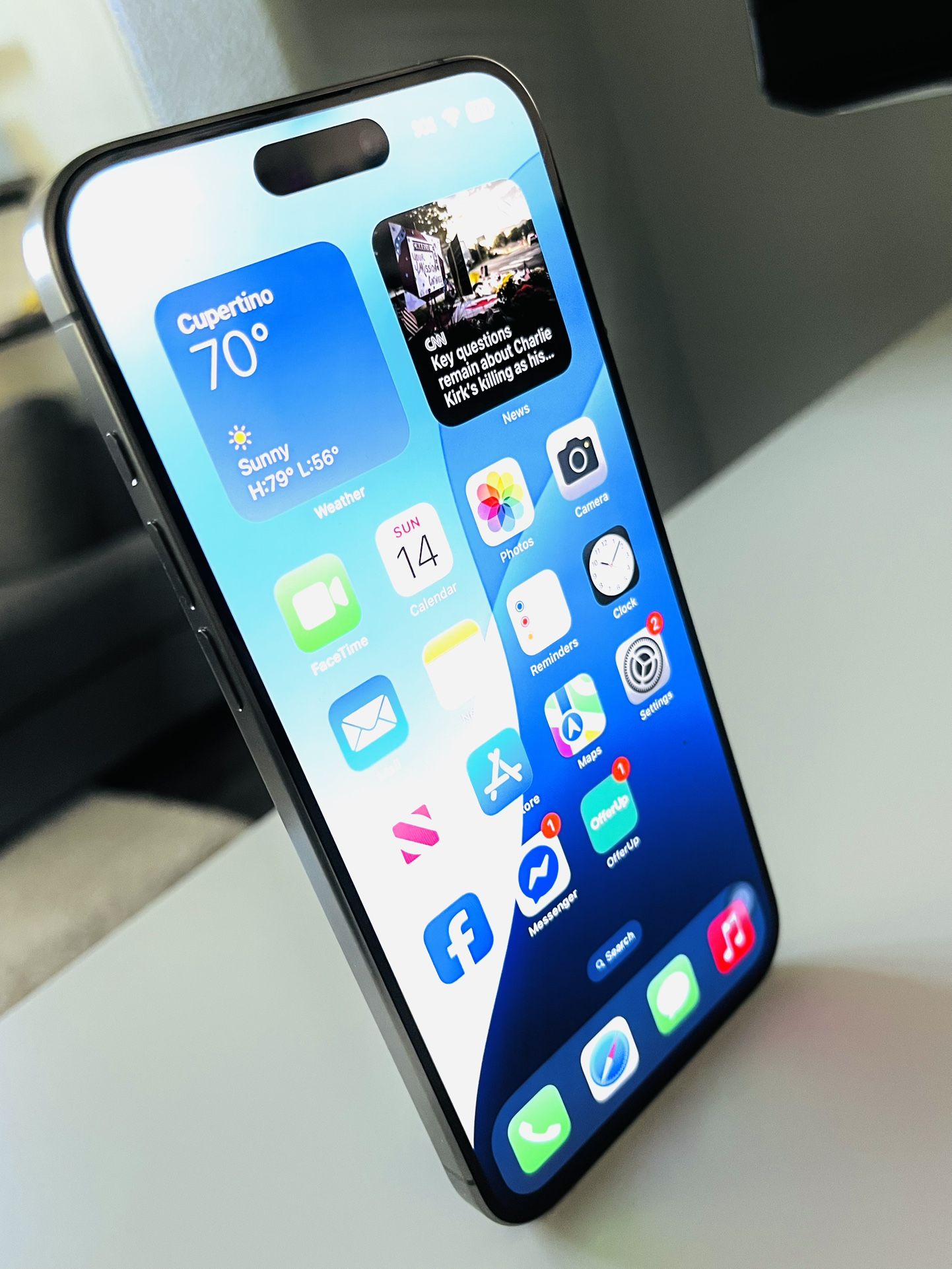 Apple iPhone 15 Pro Max! 256GB! Factory Unlocked!! Perfect Condition!! Only Phone No Charger