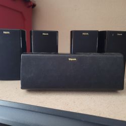 Klipsch Speaker Set. $75 Pickup In Oakdale 