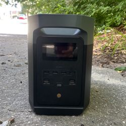 Eco Flow Power Station / Battery Bank 1024 Watt Hour 