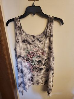 WOMEN'S LARGE WOUND UP FRINGE TANK TOP