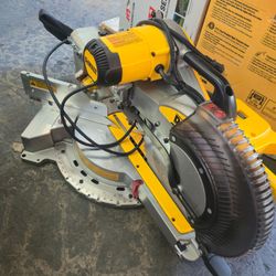 DEWALT 15 Amp Corded 12 in. Double Bevel Sliding Miter Saw with XPS technology DWS780 #216785