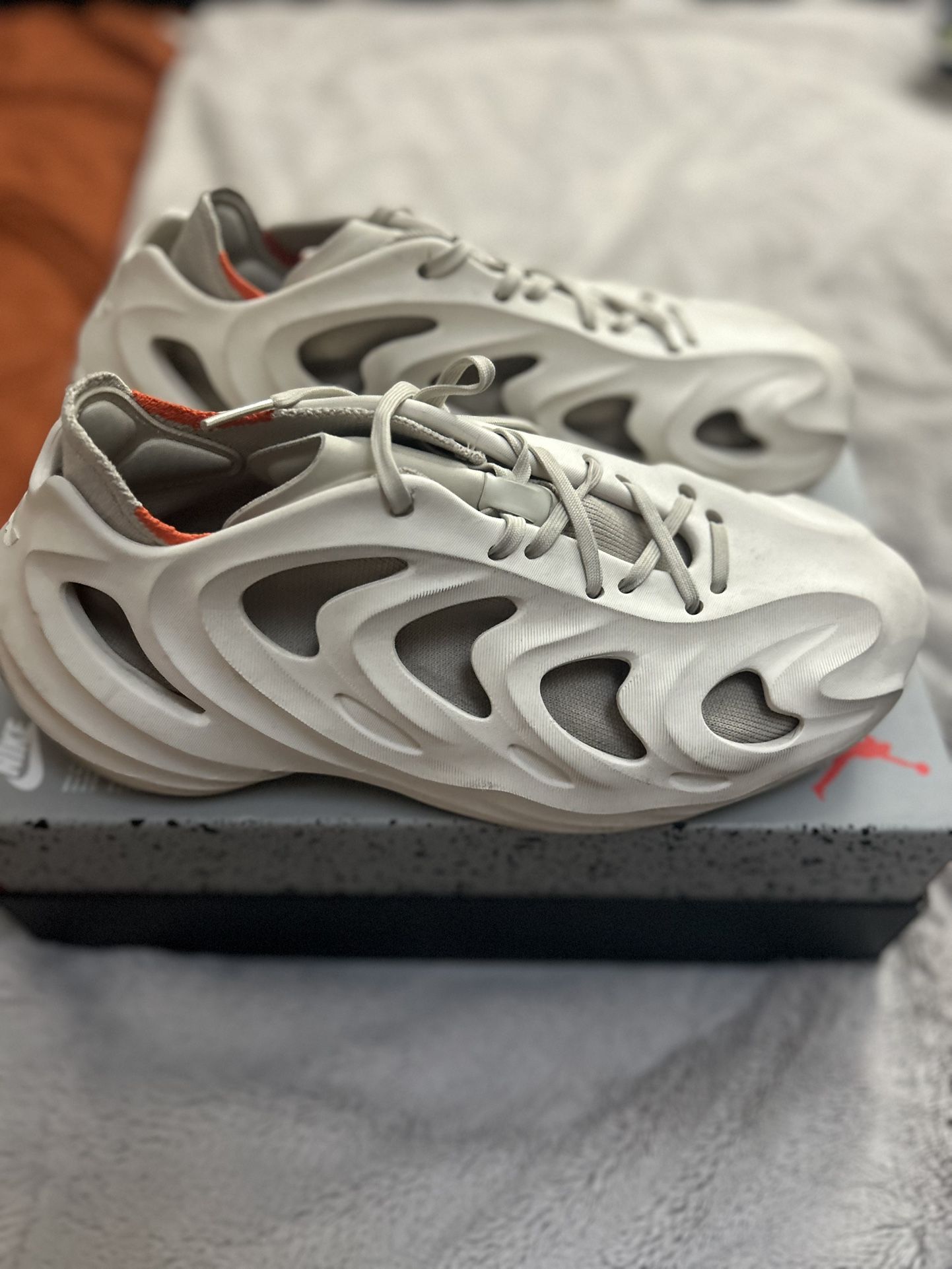 Size 10 - Adidas adiFOM Q, Off White Tan Sneakers Lace Foam