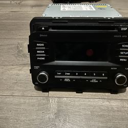 2014-2015 KIA OPTIMA RADIO AM FM CD PLAYER