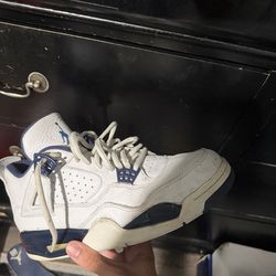 Jordan 3 retro size 9.5 columbia