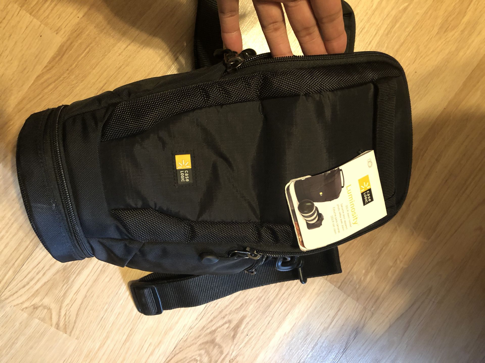 Camera bag for DSLR -Case Logic