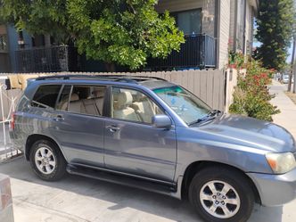 2004 Toyota Highlander one owner all original very nice and clean